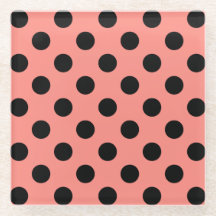 Schwarzpolka-Punkte auf Pfirsich
