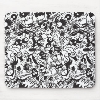 Schwarzweiß-beängstigende Monster im Doodart-Stil Mousepad