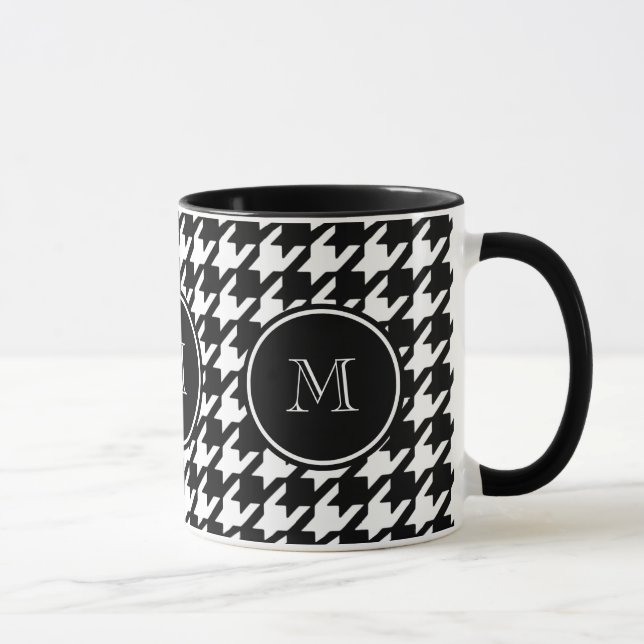 Schwarzweiss-Hahnentrittmuster Ihr Monogramm Tasse (Rechts)