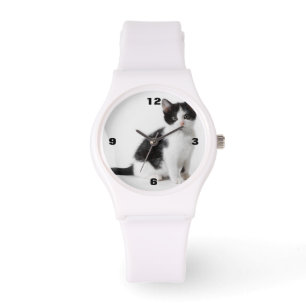 Schwarzweiss-Katze des niedlichen lustigen Armbanduhr