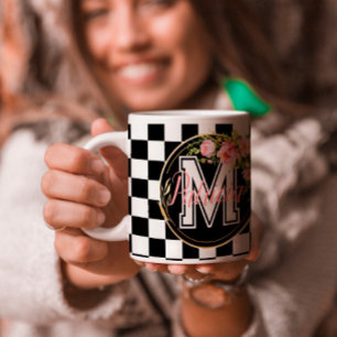 Schwarzweiß-Schachbrett Florrosa Monogramm Kaffeetasse