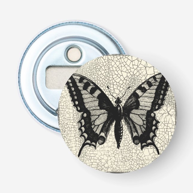 Schwarzweiss-Schmetterling auf gebrochenem Flaschenöffner (Vorderseite)