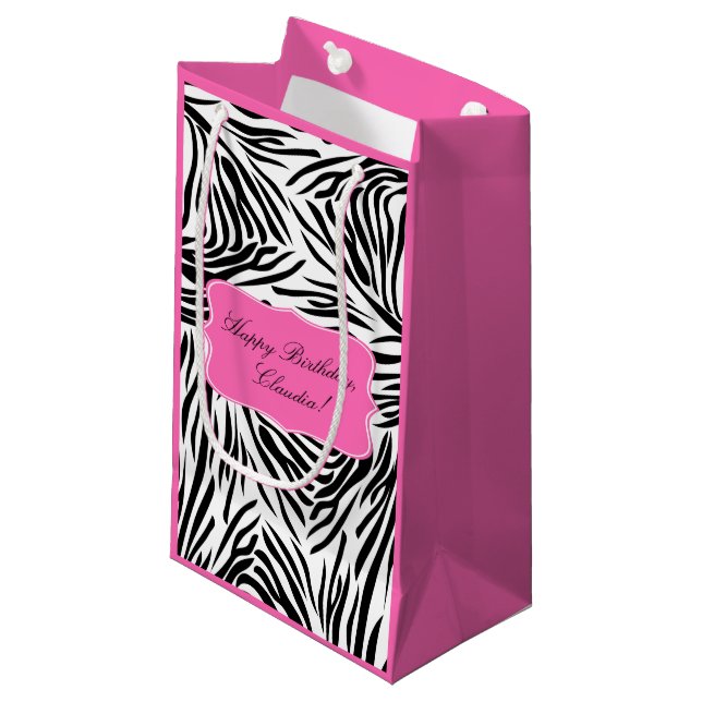 Schwarzweiß-Zebra-Print mit Hot Rosa zum Geburtsta Kleine Geschenktüte (Vorderseite Schrägansicht)