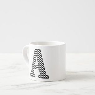 Schwarzweiß Zickzack ein Monogramm Espressotasse