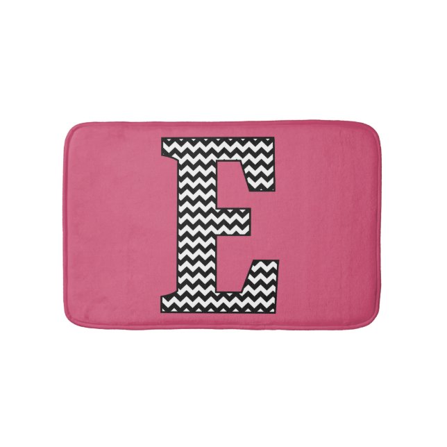Schwarzweiß-Zickzack Letter E-Monogramm-Bademantel Badematte (Vorderseite)