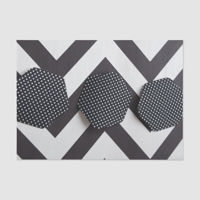 SCHWARZWEISS-ZICKZACK MIT HEXE-SEIDENPAPIER SEIDENPAPIER (Vorderseite)