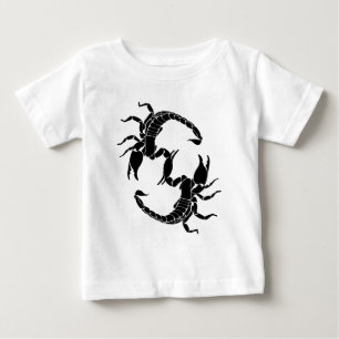 Schwarzweißbuchstaben S - Zwei Skorpione Baby T-shirt