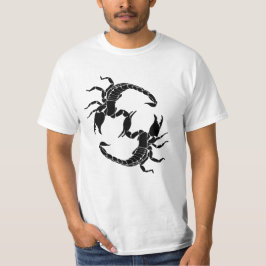 Schwarzweißbuchstaben S - Zwei Skorpione T-Shirt