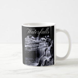 Schwarzweiße Bergwasserfälle  Kaffeetasse