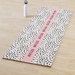 Schwarzweißfleck mit rosa Streifen personalisiert Yogamatte