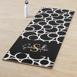 Schwarzweißkreismuster mit Monogramm Yogamatte