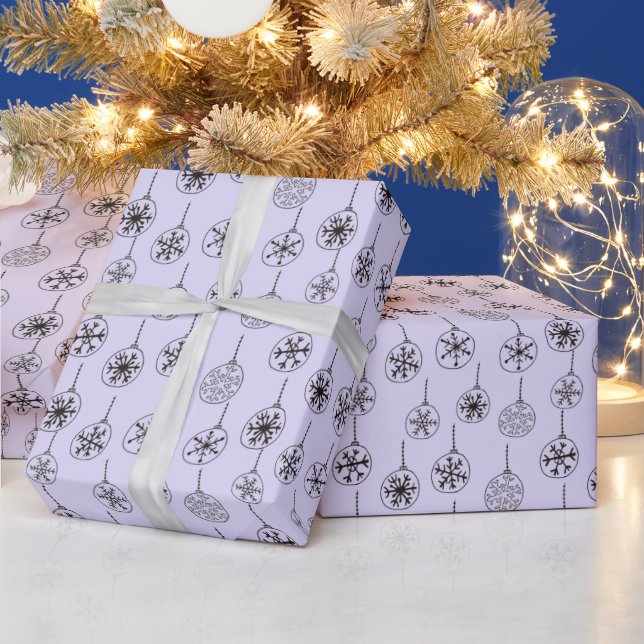 Schwarzweißschneeflocken Lila Weihnachten Geschenkpapier (Feiertage)