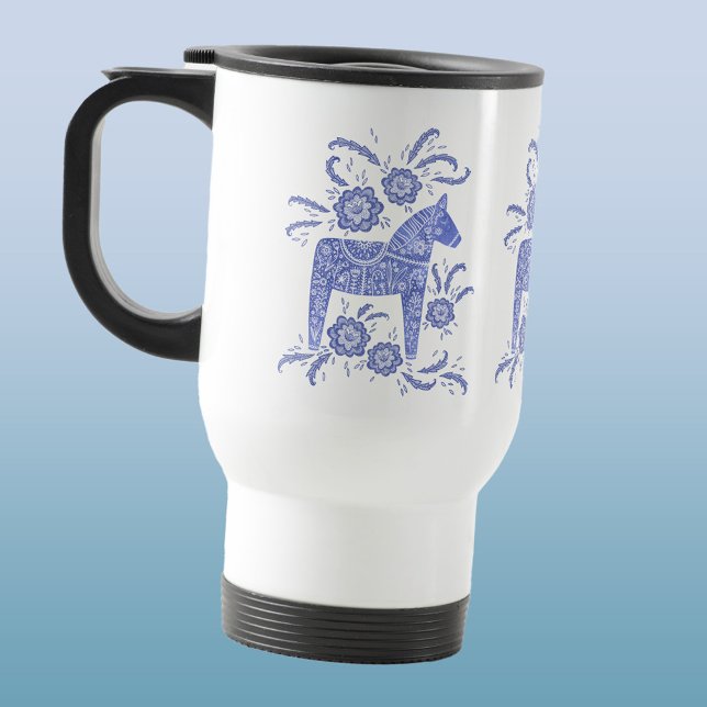 Schwedisch Dala Horses Periwinkle Blue und White Reisebecher (Swedish Dala Horse folk art blue and white travel mug)