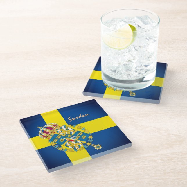 Schwedische Flagge, Wohngestaltung/Sport Glasuntersetzer (Schrägansicht)