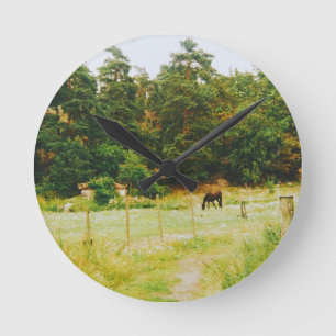 Schwedische Landschaft Runde Wanduhr