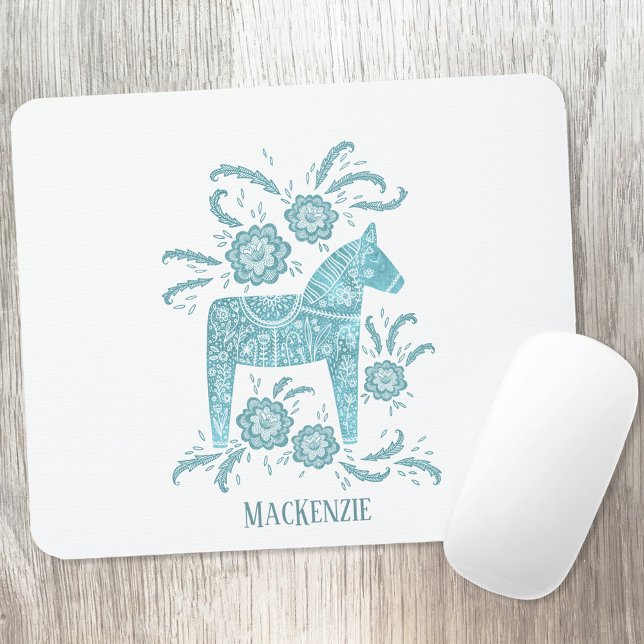 Schwedischer Dala Horse Individuelle Name Aquamari Mousepad (Swedish Dala Horse personalized name teal green art mousemat)