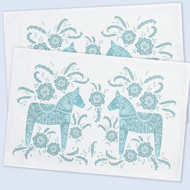 Schwedisches Dala Horse Aquamarin grün und weiß Kissenbezug (Swedish Dala Horse folk art teal green pillow cases)