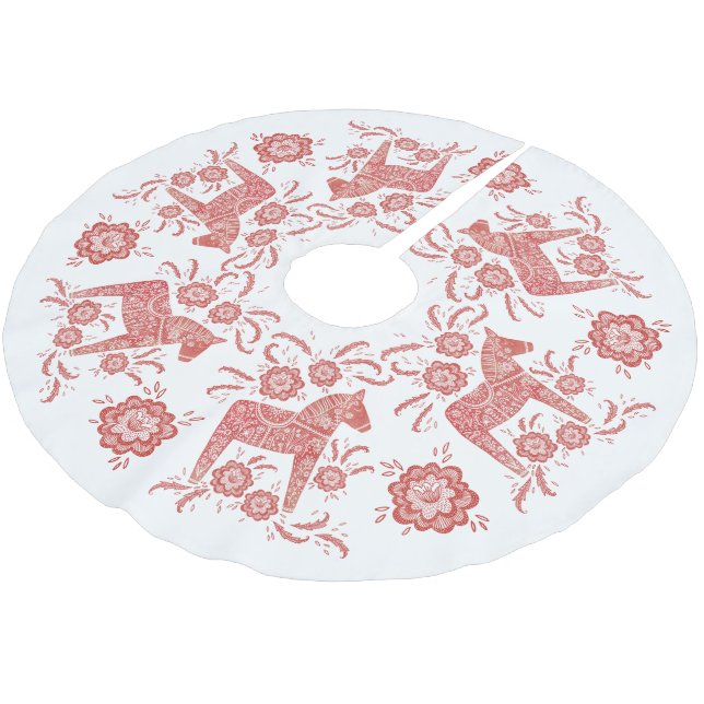 Schwedisches Dala Pferd rot und weiß Polyester Weihnachtsbaumdecke (Schrägansicht)