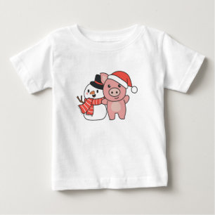 Schwein mit Schneemann im Winter zu Weihnachten Baby T-shirt