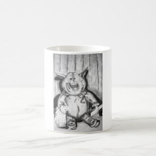 Schweine-Stuffed-Tier Kohlezeichnung Kaffeetasse