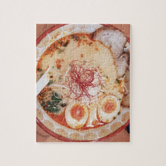 Schweineeier Ramen Noodles Japan (Vertikal)