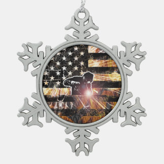 Schweißzangen und Flammen Schneeflocken Zinn-Ornament