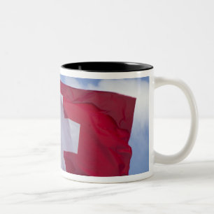 Schweizer Flagge RF) Zweifarbige Tasse
