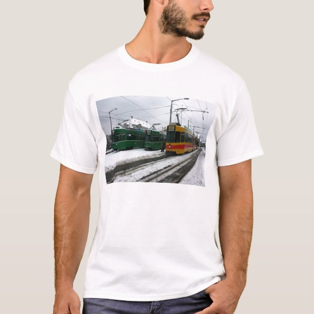 Schweizer Trams an BVB Basel Depot, die Schweiz T-Shirt (Vorderseite)