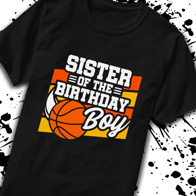 Schwester von Birthday Boy Boys Basketball Geburts T-Shirt (Von Creator hochgeladen)