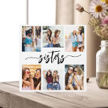 Schwestern 6 Foto Collage Keepake Geschenk Fotoplatte<br><div class="desc">Feiern Sie die Schwesternschaft mit der Sisters 6 Foto Collage Keepake Geschenkplatte. Diese personalisierte Tafel besticht durch eine wunderschön gestaltete Collage aus sechs hochgeschätzten Fotos, die unvergessliche Momente vereint. Es ist aus hochwertigen Materialien gefertigt und eignet sich ideal für die Darstellung auf einem Schreibtisch, Regal oder Wand. Das herzliche Design...</div>
