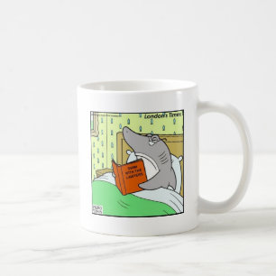 Schwimm mit den Anwälten Lustige T-Shirts Geschenk Kaffeetasse