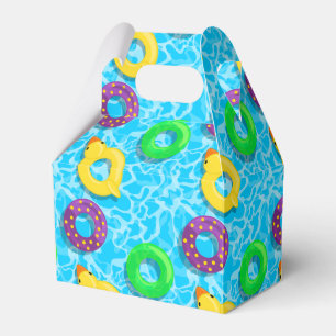 Schwimmbad voll geschenkschachtel