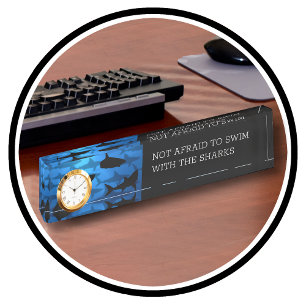 Schwimmen mit der Hai-Führungskraft Namensplakette