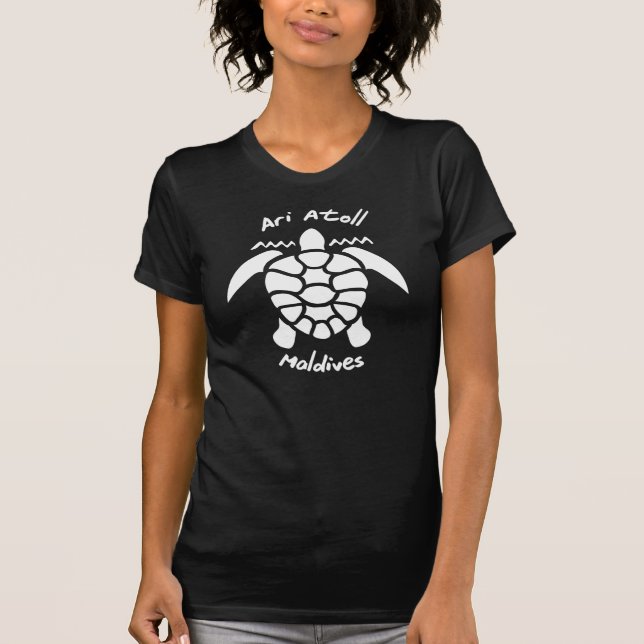 Schwimmen mit Schildkröten auf den Malediven auf d T-Shirt (Vorderseite)