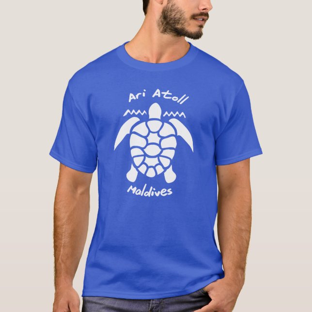 Schwimmen mit Schildkröten auf den Malediven auf d T-Shirt (Vorderseite)