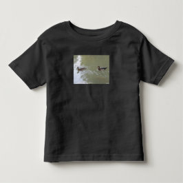 Schwimmende Enten Kleinkind T-shirt