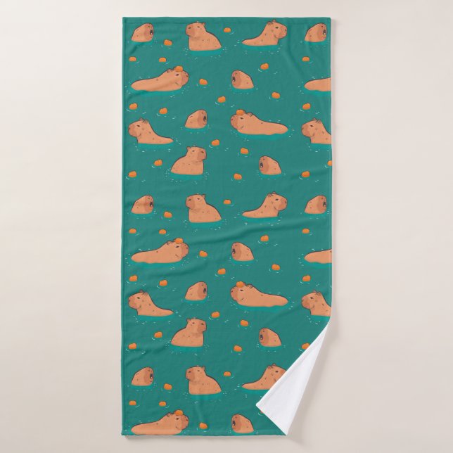Schwimmkapybaras mit orangefarbenen badehandtuch (Badehandtuch)