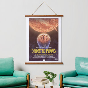 Sci-Fi Horror Movie Ad, The Roasted Planet Wandteppich Mit Holzrahmen