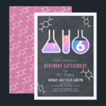 Science Experiment Black Chalkboard Girl Geburtsta Einladung<br><div class="desc">Dieses coole "Geburtstagsexperiment" der naturwissenschaftlichen Geburtstagsfeier für Mädchen bietet einen Chalkboard/Blackboard Hintergrund mit Flaschen und eine Reagenzröhre,  die an einem weißen Rand gerahmt ist. Die Rückseite weist einen rosa Hintergrund mit Molekülmustern auf. Personalisieren Sie Ihre Bedürfnisse. In meinem Geschäft finden Sie passende Produkte.</div>