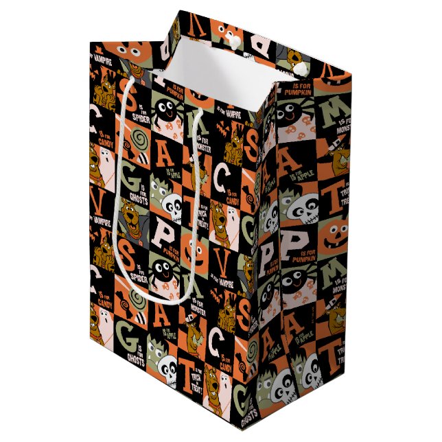 Scooby-Doo | Halloween Pattern Mittlere Geschenktüte (Vorderseite Schrägansicht)