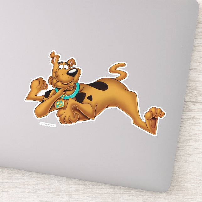 Scooby-Doo lying Down Aufkleber (Detail)