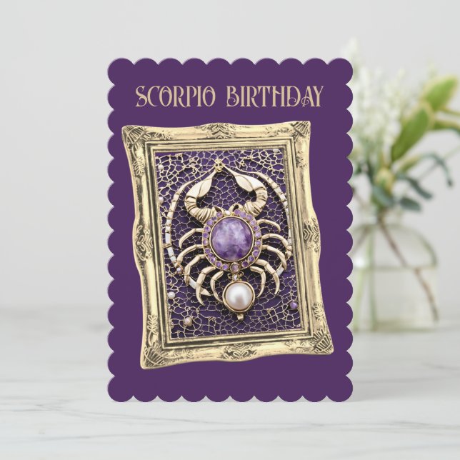 Scorpio Zodiac Ein Lila Spiel Einladung (Stehend Vorderseite)