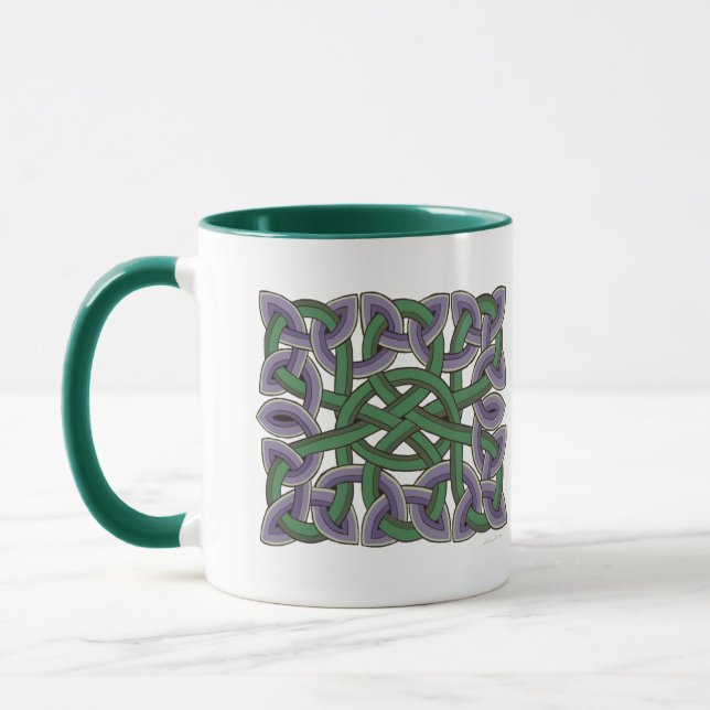 Scottish Celtic Knot Painting in Lila und grün Tasse (Links)