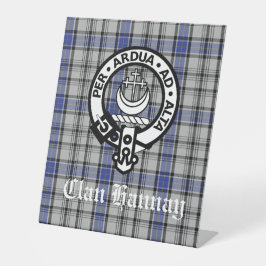Scottish Clan Hannay Wappen Abzeichen und Tartan C Sockelschild