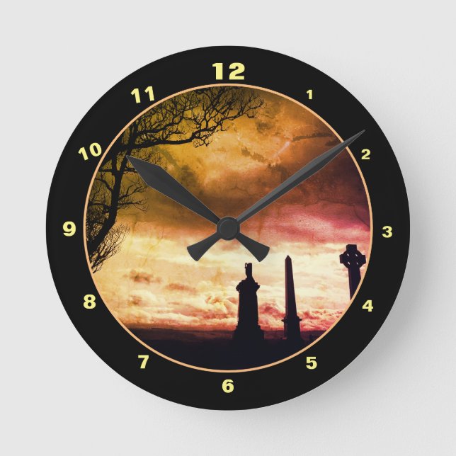 Scottish Magic Skies & Celtic Highlands / Schottla Runde Wanduhr (Vorderseite)