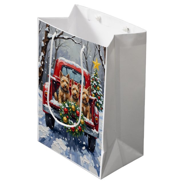 Scottish Terrier Christmas Red Truck Holiday Mittlere Geschenktüte (Vorderseite Schrägansicht)