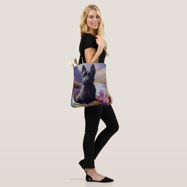 Scottish Terrier on a Paddle: Ein Landschaftliches Tasche (Am Model)