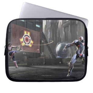 Screenshot: Wonder Woman vs Cyborg 2 Laptopschutzhülle