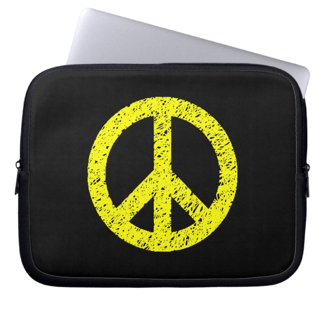 Scribble Stenciled Peace Symbol - Gelb auf schwarz Laptopschutzhülle (Vorderseite)