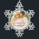 Script First Christmas Verlobt Holiday Foto Schneeflocken Zinn-Ornament<br><div class="desc"></div>